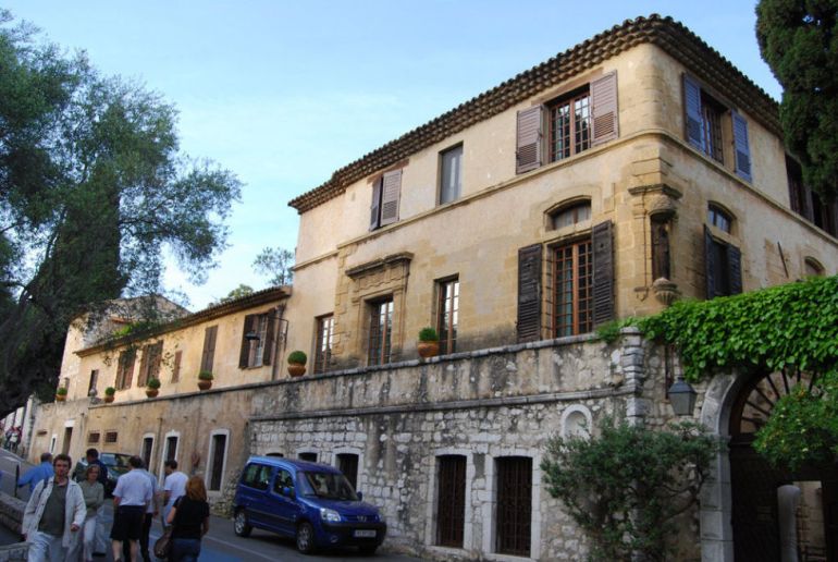gallery-1479504456-la-colombe-dor-st-paul-de-vence